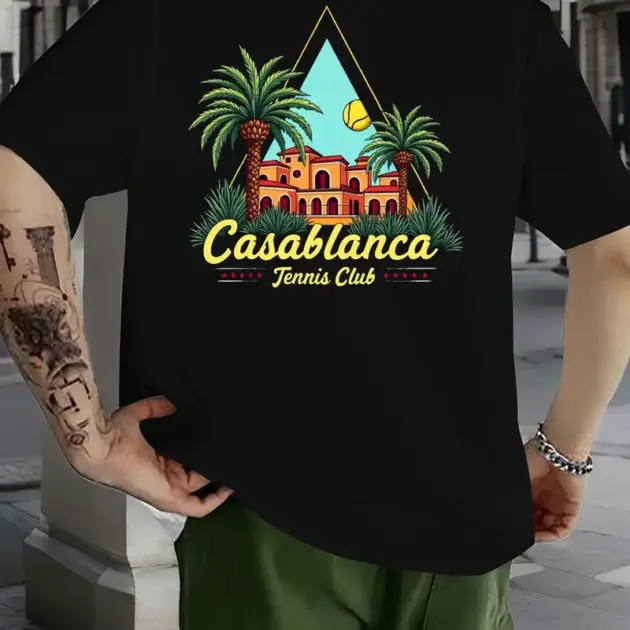 T-shirt Graphique du Club de Tennis de Casablanca