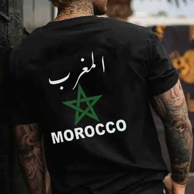 T-shirts à manches courtes avec le drapeau du Maroc
